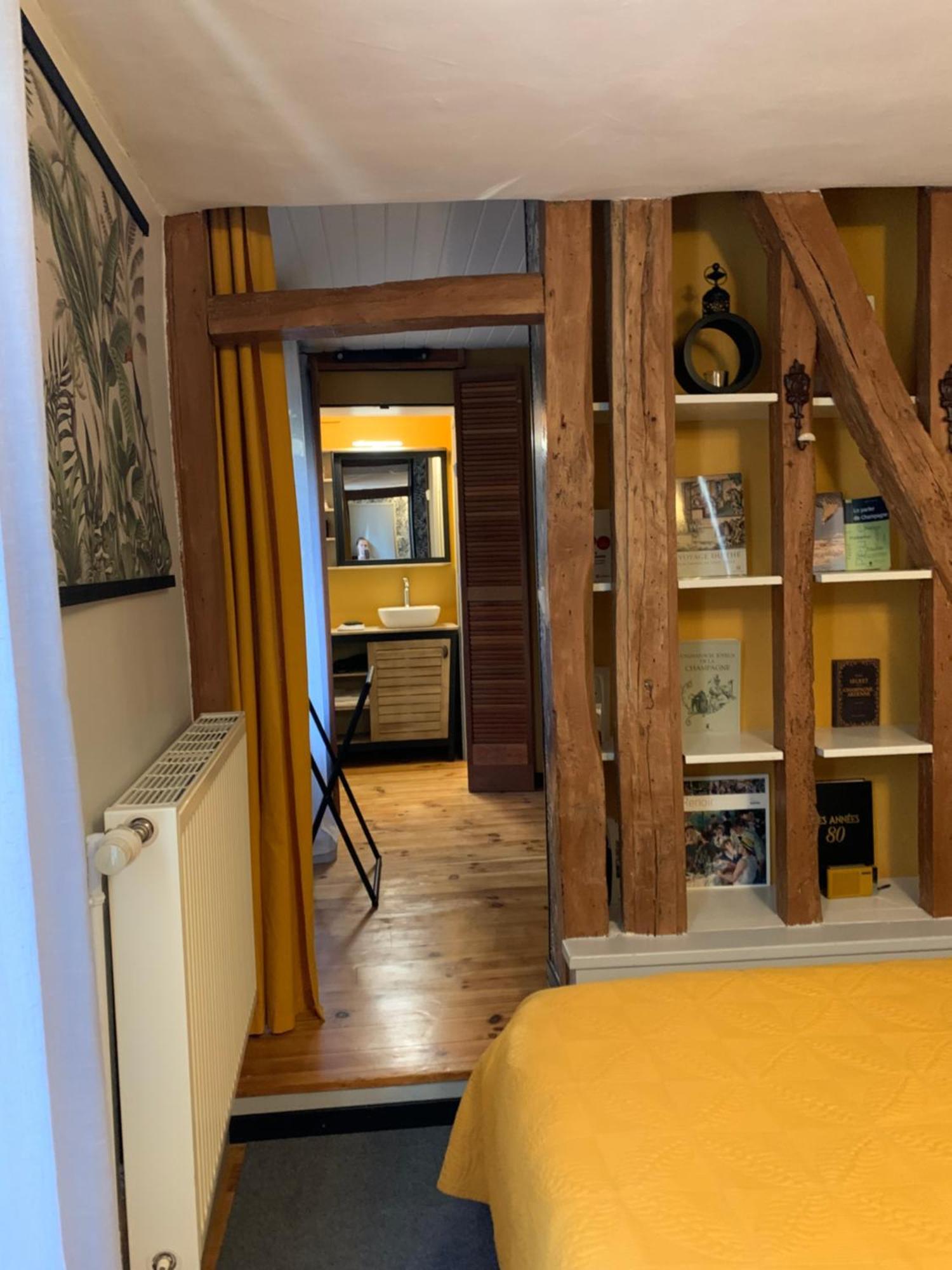 Duplex La Maisonnette 1 Chambre - Parking Gratuit Troyes Exterior photo